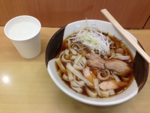 念願だった名古屋駅新幹線ホームの立ち食いきしめん！食べてきました。